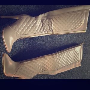 Above knee quilted tan sexy boots ax. 5.5